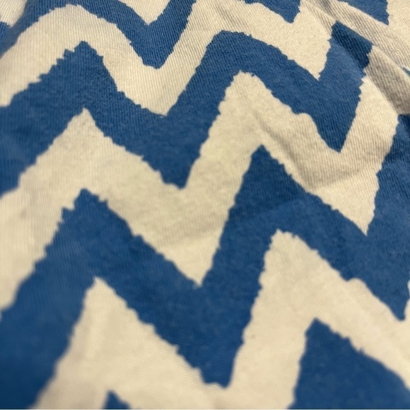 Nautica Chevron Shorts Size Medium Blue And White Drawstring Waist. - Picture 4 of 7